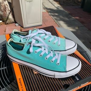 Converse all stars men’s size 8